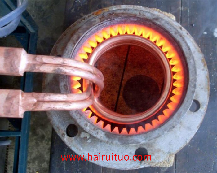 �Б��ӟ������ͻ�����ą^�e�̓��c