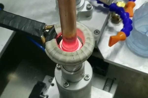 �ø��l�Б�(y��ng)�F���C(j��)�r(sh��)���õĺ���׃�γC������