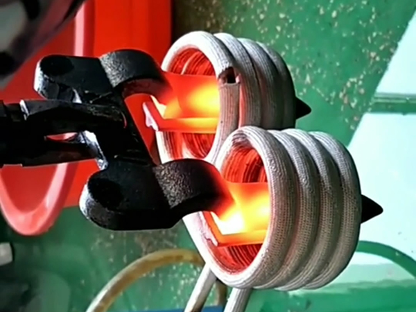 高頻淬火設(shè)備的工作規(guī)范必須合適才能節(jié)能省電