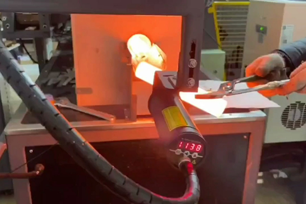 中頻鍛造爐,高頻鍛造加熱爐生產(chǎn)線調(diào)試