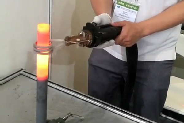 �ֳ�ʽ���l�ӟ�C�ӟ�䓹���ʾ