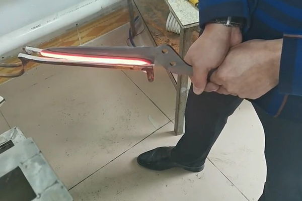 �����l����O(sh��)�䌦���ߵ����ԇ��