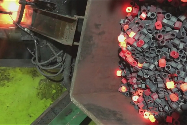 �ڳ����l�Б��ӟ��O����������a30��ĸ