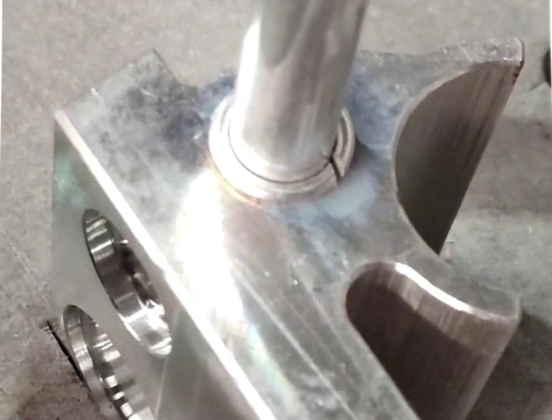 高頻釬焊適用于各種形狀和尺寸的鋁管件焊接