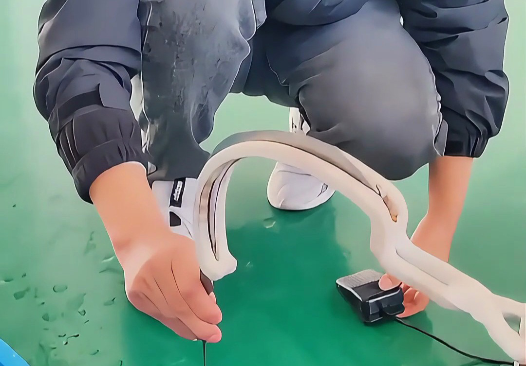 鐮刀淬火：傳統明火 VS 超高頻感應，選對技術讓鐮刀又硬又韌！