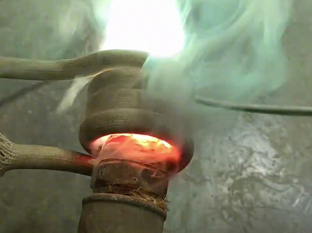 鍍鋅層去除愁斷腸？海拓高頻加熱機(jī)是我的救星