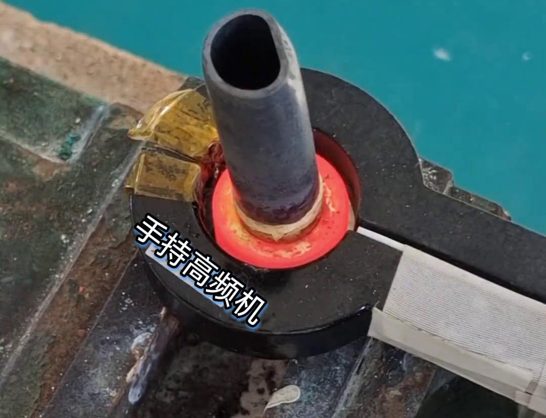 手持式高頻焊接機具有焊接速度快、焊接質量高、操作簡單等優點