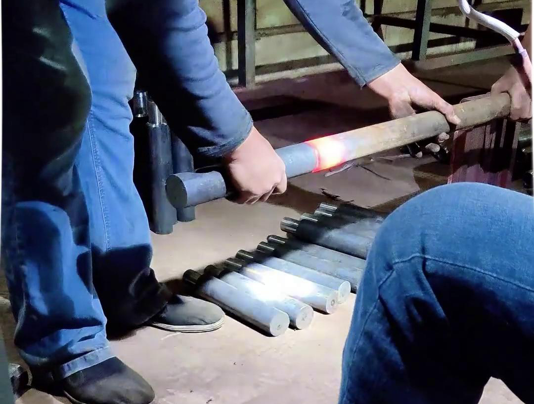 如何對軸類進行熱裝配工藝？簡單，一臺恒溫可控感應加熱設備即可