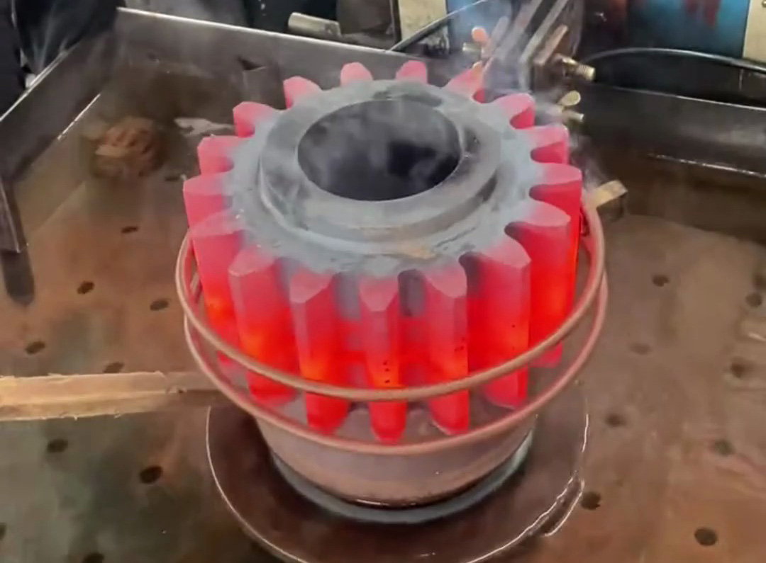 齒輪淬火頻率怎么選？中頻淬火VS超高頻淬火，哪種更適合你的齒輪？