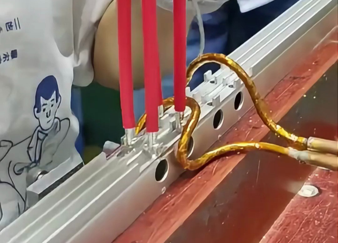 高頻焊機錫焊鋁材：快、準、穩！低能耗、高精度、易操作