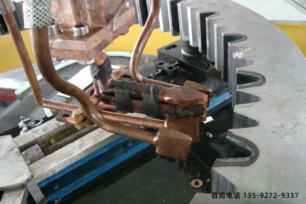 ����O���̎��